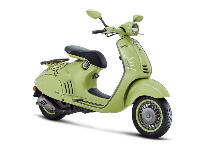 Vespa 946 10° Anniversario model 2023.