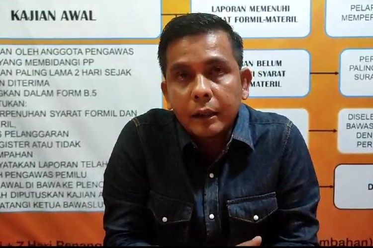Komisioner Bawaslu Medan, Bagian Data, Informasi  dan Partisipasi Masyarakat,  Fachril Syahputra, kepada wartawan di kantornya, Selasa (30/1/2024).