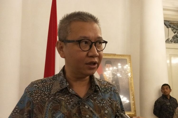 Direktur Utama PT Transportasi Jakarta (Transjakarta), Budi Kaliwono di Balai Kota DKI Jakarta, Kamis (23/11/2017).