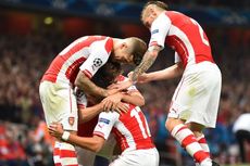 Main 10 Orang, Arsenal Perpanjang Rekor berkat Gol Perdana Sanchez