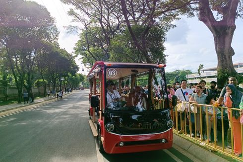 Pengunjung Protes Antrean Bus Listrik di TMII: Antre Sejam, Keliling Cuma 15 Menit