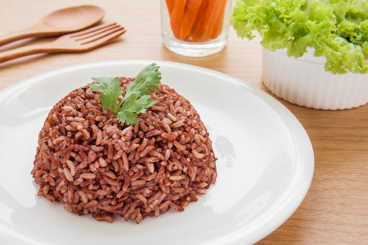 Ilustrasi nasi merah. Jika Anda menderita penyakit ginjal, nasi merah bisa menjadi makanan pantangan Anda.