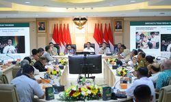 Mentan Amran Pastikan Stok Pangan Aman Jelang Nataru 2025/2026 dan Tidak Ada Kenaikkan Harga