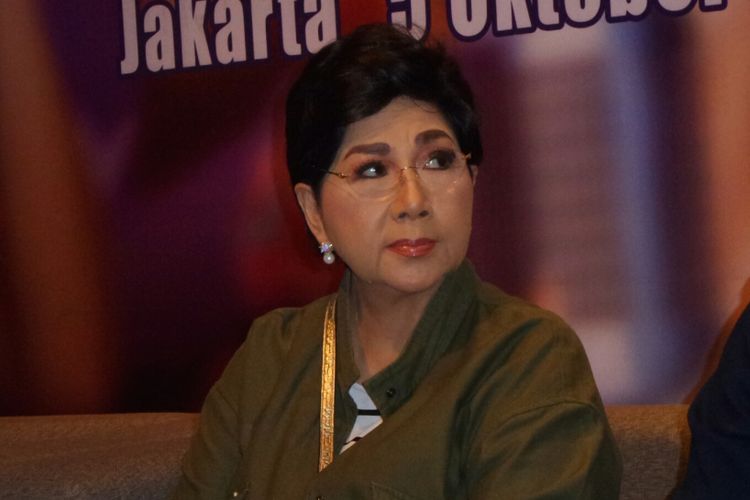 Artis musik Titiek Puspa saat diabadikan di acara My Dio Sing, Musik Bagus Citos, Jakarta Selatan, Kamis (5/10/2017).