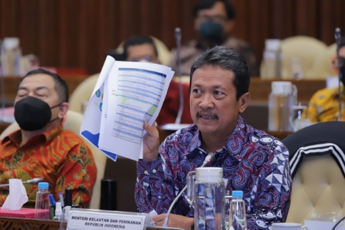 Menteri Kelautan dan Perikanan Sakti Wahyu Trenggono saat Rapat Kerja dengan Komisi IV DPR RI membahas Rencana Kerja dan Anggaran KKP tahun 2023, di Jakarta, Selasa (30/8/2022).