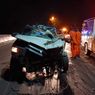 Innova Tabrak Truk di Jalan Tol Semarang, 1 Penumpang Tewas