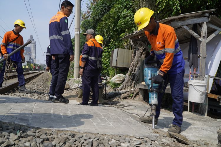 Dilema Pelintasan Sebidang: Dana Keselamatan Dipangkas dan Warga Jadi Tumbal 