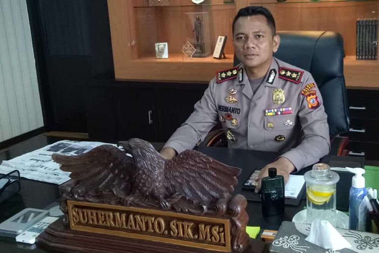 Kapolres Kabupaten Cirebon, Ajun Komisaris Besar Suhermanto.