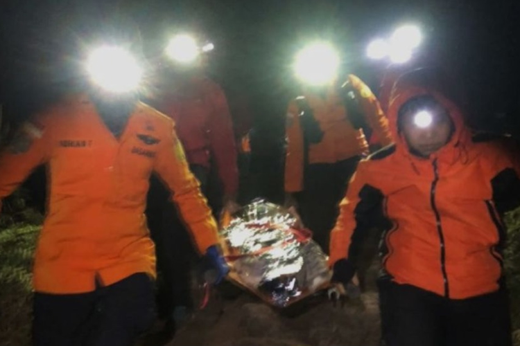 26 Pendaki Gunung Bawakaraeng Dievakuasi Saat Upacara HUT RI, Alami Hipotermia hingga Kram