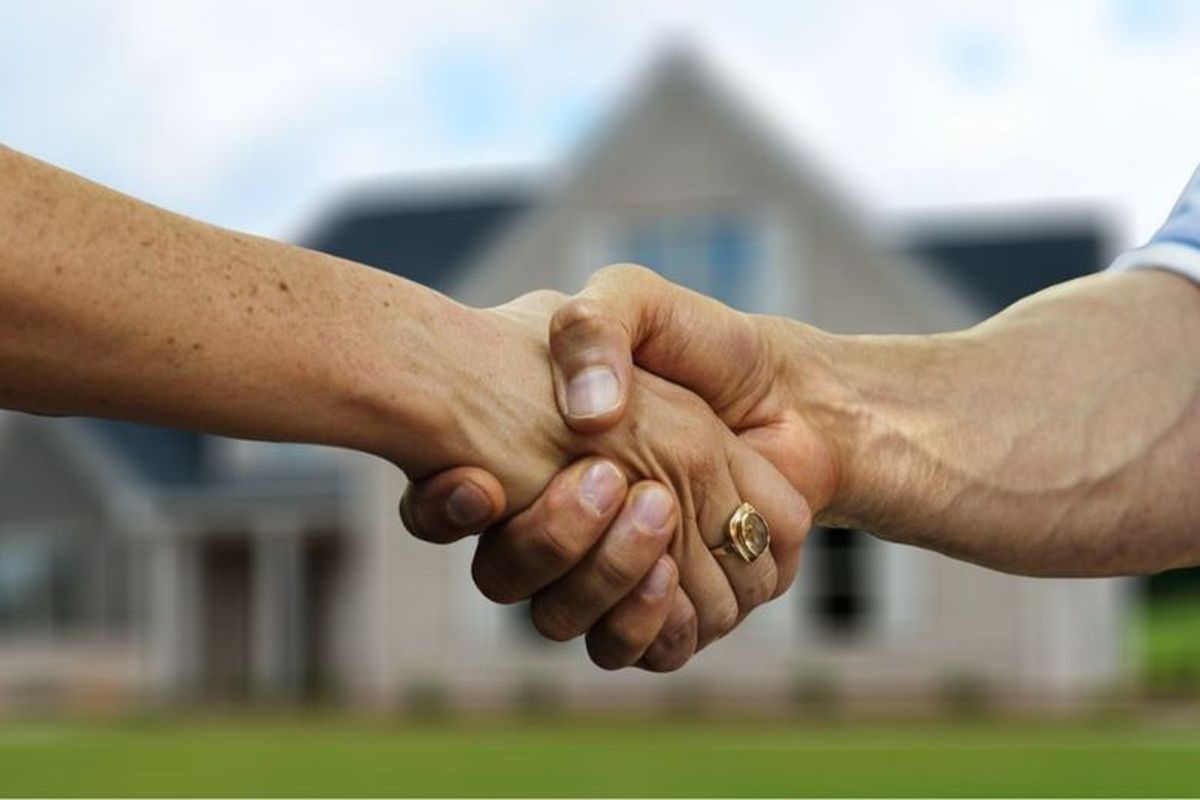 Ilustrasi situs jual beli properti. 