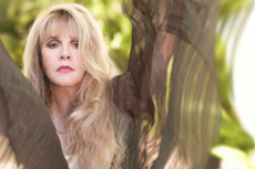 Lirik dan Chord Lagu Stop Draggin' My Heart Around - Stevie Nicks