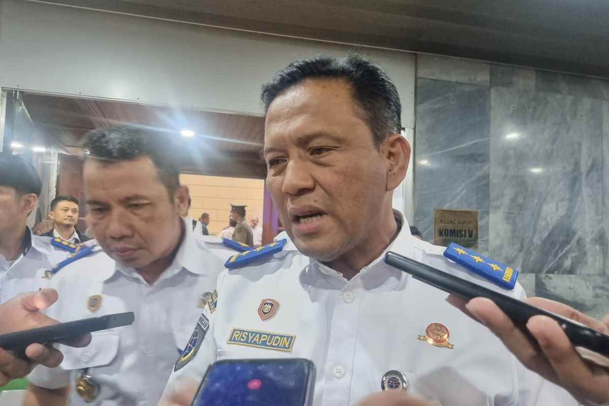 Direktur Jenderal Perhubungan Darat Kemenhub Risyapudin Nursin saat ditemui setelah RDP dengan Komisi V DPR RI di Jakarta, Kamis (4/7/2024).