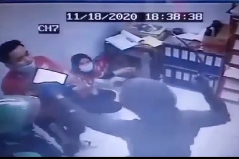 Video Perampokan Minimarket di Bekasi Viral, Pelaku Ancam Karyawan dengan Celurit