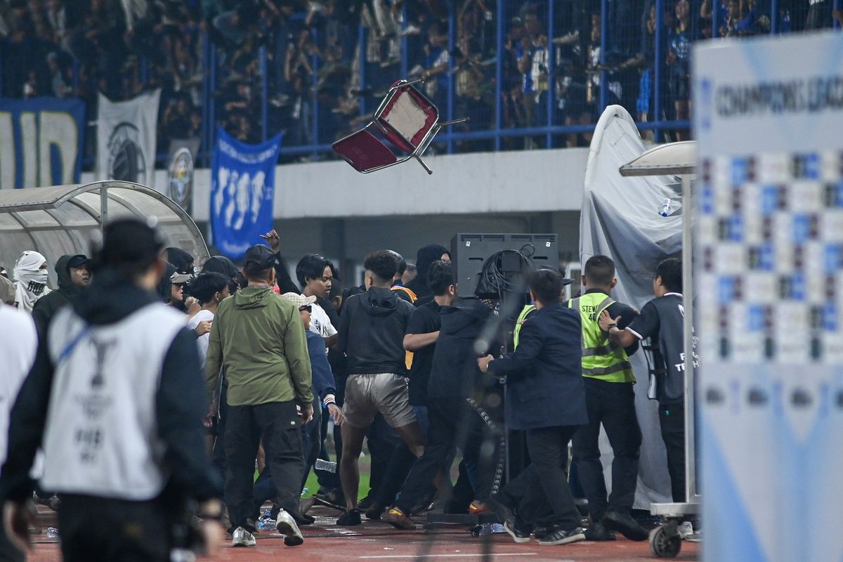 Persib Vs Ratchaburi Fc Skor Persib Vs Ratchaburi 1-0, Ricuh Usai Laga, Bojan Hodak Kecewa