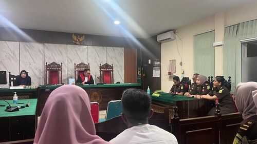 PN Pontianak Tolak Praperadilan Ketua Bawaslu, Status RD Tetap Sah Tersangka Kasus Hibah Pilkada