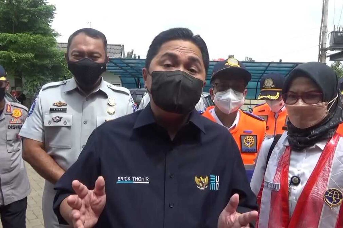 Menteri BUMN Erick Tohir mengunjungi Pos Terpadu Cikopo, Purwakarta, Jawa Barat, Sabtu (30/4/2021) siang. Erick menegaskan bahwa ia tak datang untuk marah-marah.