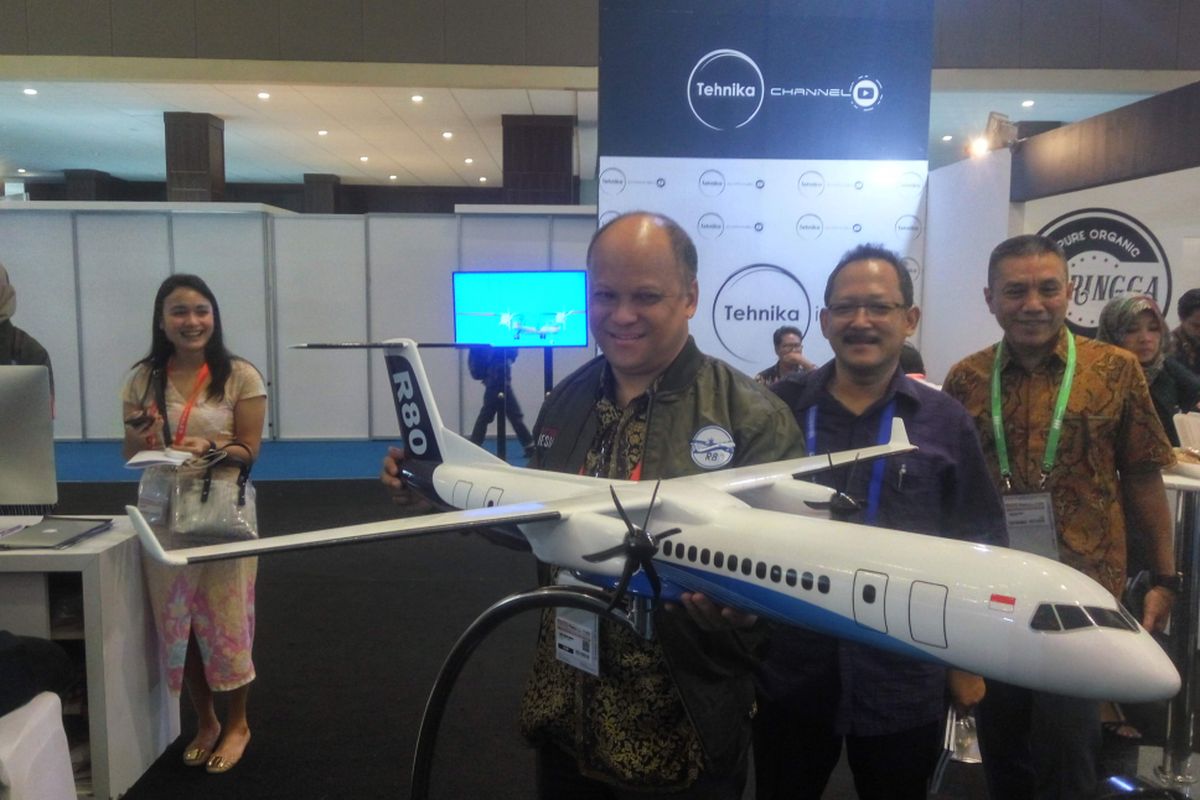 Komisaris PT Regio Aviasi Industri, Ilham Habibie saat di Jiexpo Kemayoran, Jumat (9/11/2018).