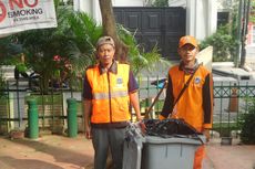 Muski dan Ali, Pasukan Oranye yang Siap Kerja Saat Lebaran demi Bersihnya Jakarta...