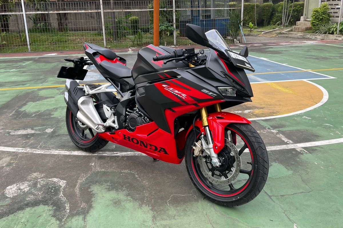 New Honda CBR250RR hadir dengan berbagai peningkatan yang  membuatnya lebih nyaman dikendarai buat penikmat kecepatan.