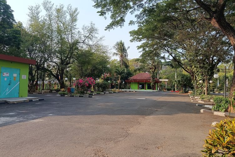 ASN Wajib Parkir di Stadion Patriot, Halaman Kantor Pemkot Bekasi Kini Lengang