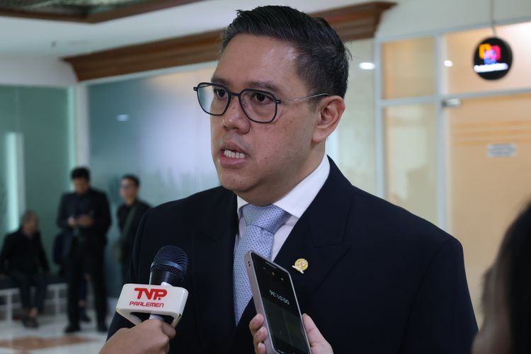 Anggota DPR Ingatkan Sejarah Panjang KRI Ki Hajar Dewantara, Kapal TNI yang Mau Dijual Prabowo