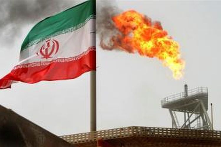 Ilustrasi kilang minyak Iran.