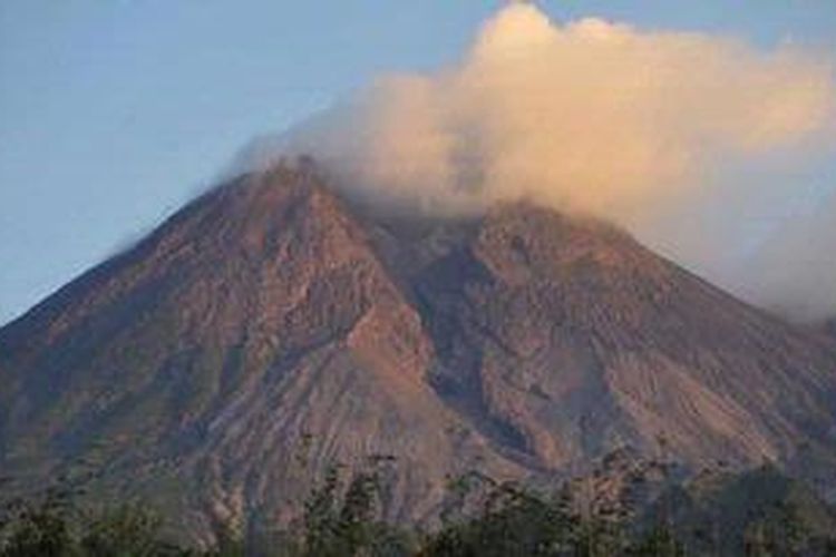 Gunung Merapi.