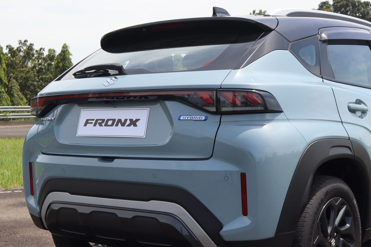 Desain coupe SUV Suzuki Fronx
