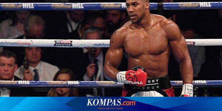 Tyson Fury Sebut Joshua Pengecut