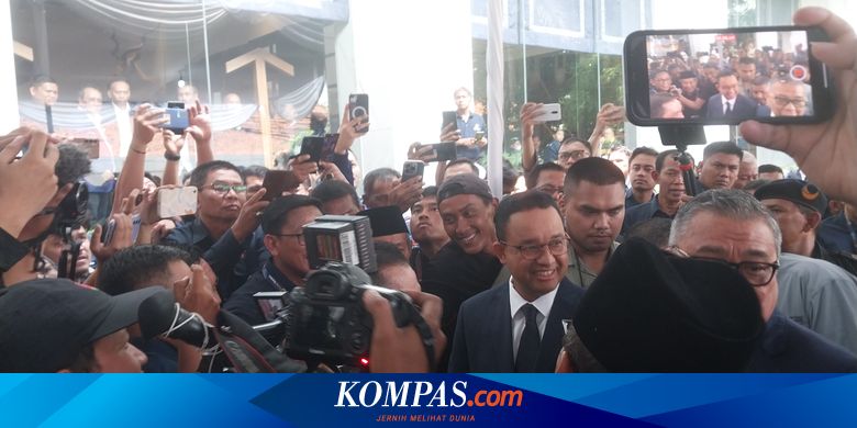 Pak Paloh Beri Keteladanan, Sekali Layar Terkembang Surut Kita Berpantang