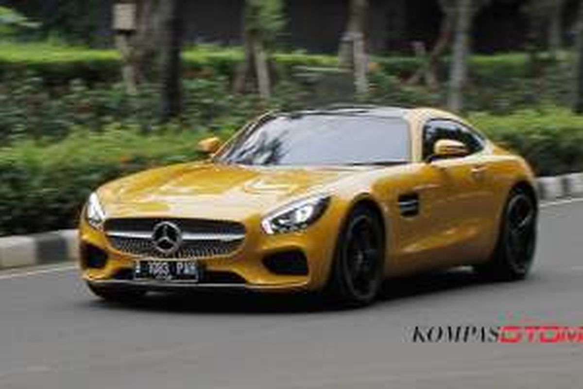 Test drive Mercedes-Benz AMG GTS