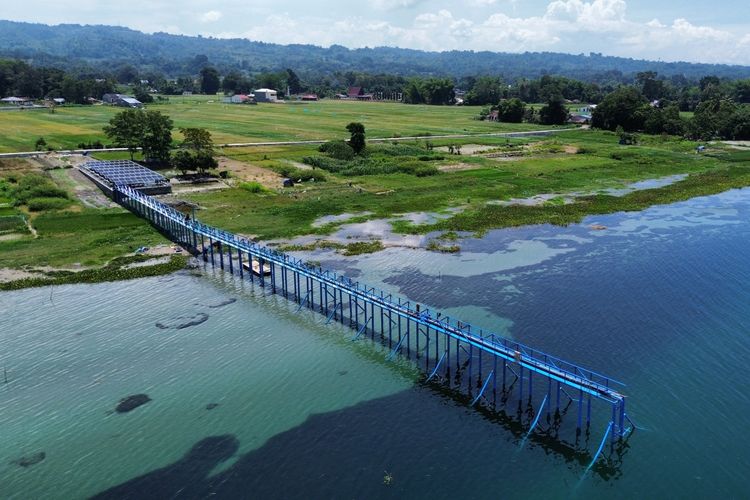 Hidup di Tepi Danau Toba, Mengapa Petani Samosir Masih Kesulitan Mendapat Air?