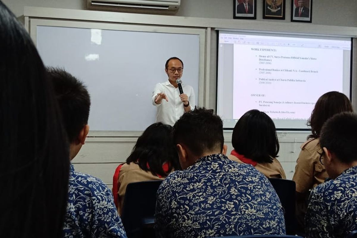 Global Sevilla School menggelar Career Day (6/11/2019) dengan mengundang beberapa pembicara untuk berbagi pengetahuan dan pengalaman tentang dunia kerja dari berbagai profesi.