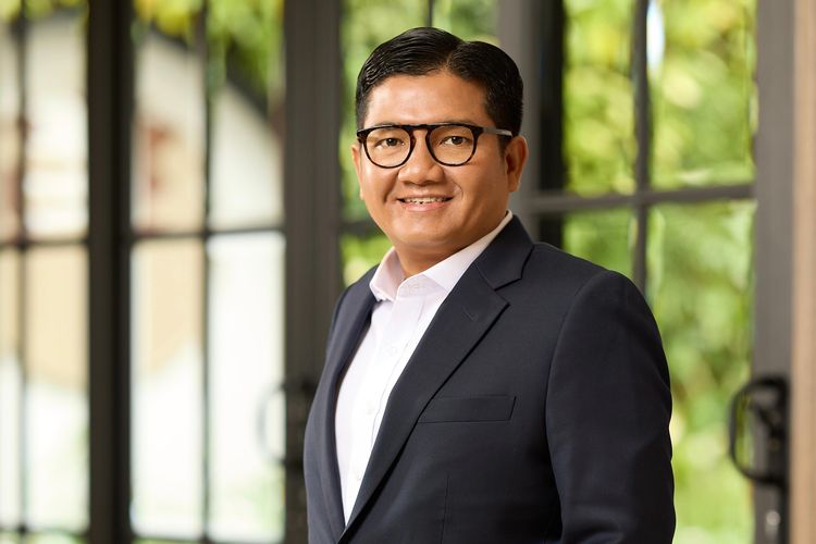 Direktur Human Capital & Compliance BNI Munadi Herlambang.