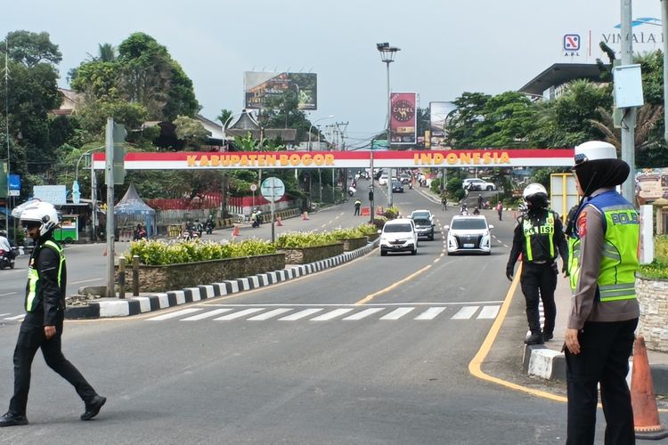 Polisi Ungkap 3 Titik Macet Jalur Puncak pada Hari Ketiga Libur Panjang Sabtu Ini