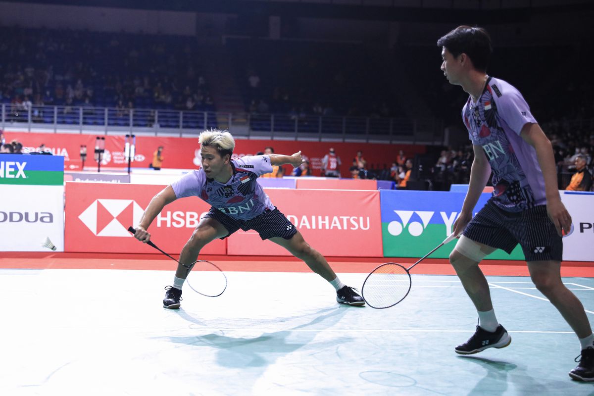 Marcus Fernaldi Gideon/Kevin Sanjaya Sukamuljo saat bertanding pada babak 32 besar Malaysia Masters 2023 di Axiata Arena, Kuala Lumpur, Rabu (24/5/2023). Artikel ini memuat jadwal Malaysia Masters 2023. Terkini, Marcus/Kevin kembali tampil dalam ajang Thailand Open 2023 dan berhasil memetik kemenangan pada perempat final, Jumat (2/6/2023) sore WIB.