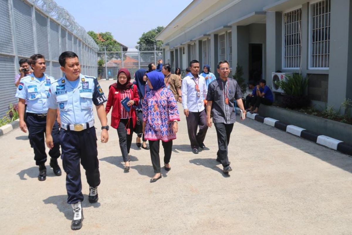 Ombudsman RI melakukan inspeksi mendadak ke sejumlah Lembaga Pemasyarakatan (Lapas) di Kota Bandung pada Kamis (13/9/2018) kemarin.