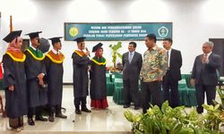 Mentan Ajak Wisudawan STTP Bogor Bangun Pertanian Indonesia