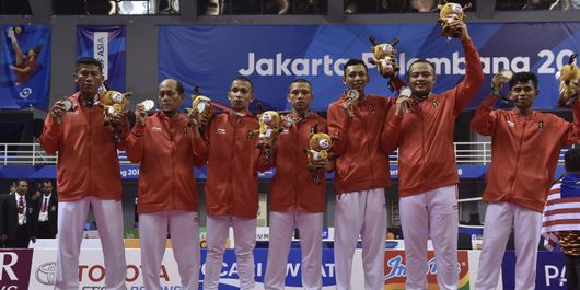 Sepak takraw Indonesia memenangi medali perak nomor regu putra Asian Games 2018 usai kalah 21-18, 20-22, 11-21 dari Malaysia pada Selasa (28/8/2018) di Ranau Hall Jakabaring, Palembang, Sumatra Selatan.