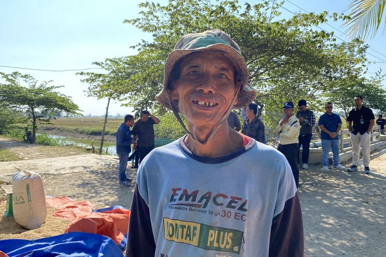 Bertahun-tahun Garap Sawah Orang, Petani Indramayu Sukses Antarkan Anak ke Bangku Kuliah