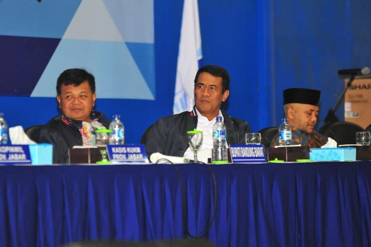 Menteri Pertanian Amran Sulaiman hadir dalam Acara Rapat Anggota Tahunan (RAT) Koperasi Peternak Susu Bandung Utara (KPSBU) Lembang, Bandung Barat pada Kamis (21/03/19)