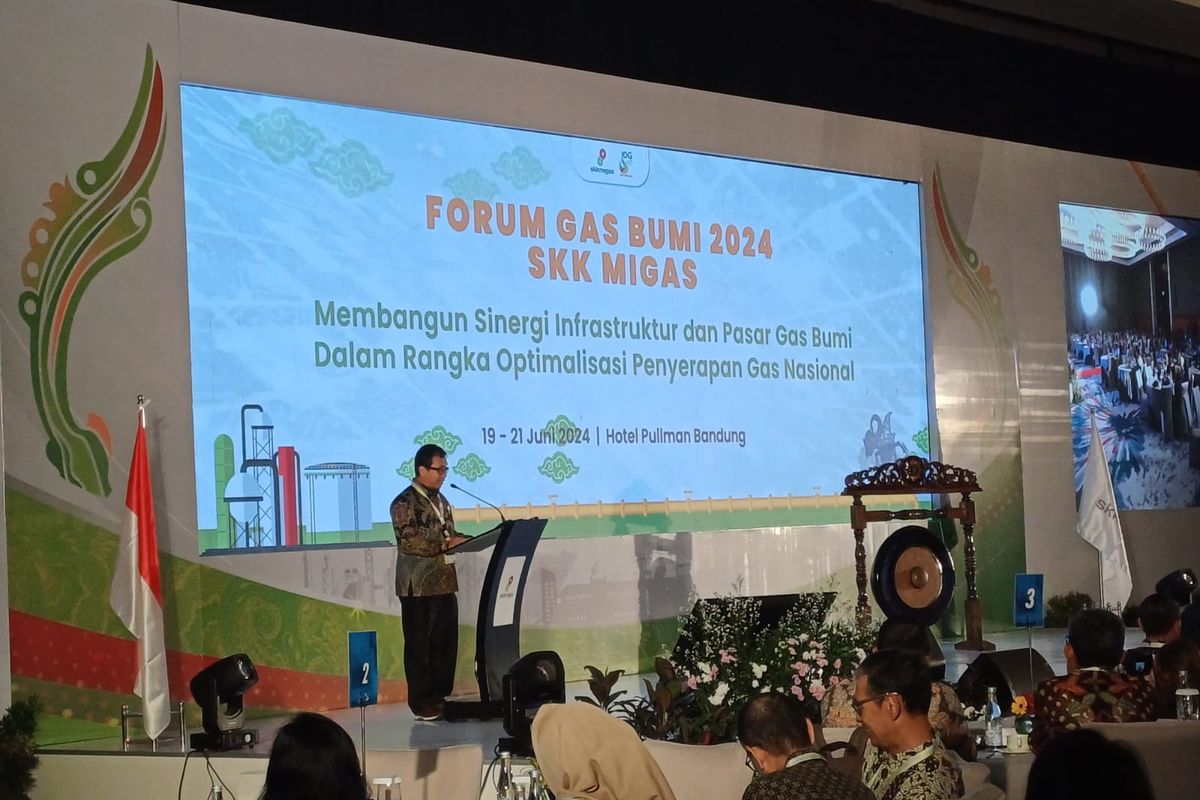 Deputi Keuangan dan Komersialisasi SKK Migas Kurnia Chairi dalam acara Forum Gas Bumi 2024 SKK Migas di Bandung, Jawa Barat, Rabu (19/6/2024).