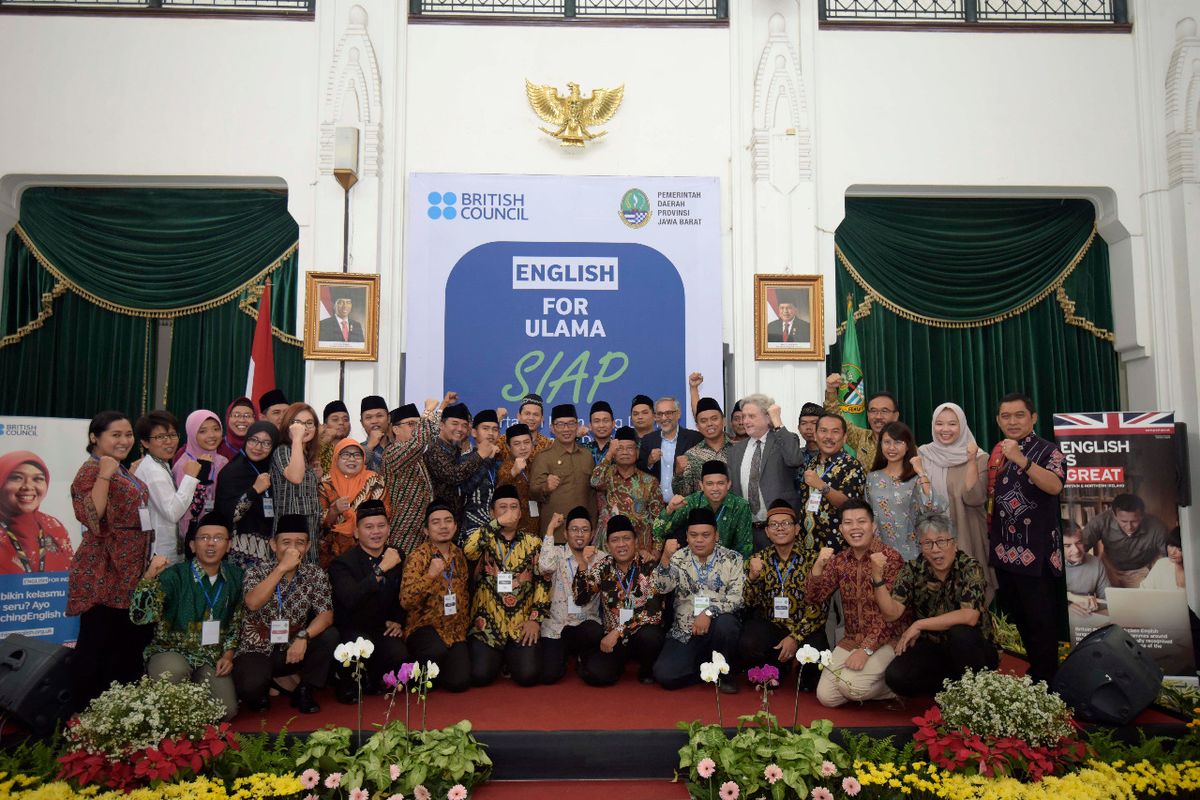 Pemerintah Provinsi Jawa Barat memfasilitasi pelatihan bahasa Inggris untuk para ulama dan guru dalam tajun English for Ulama (EFU).