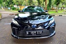 Merasakan Kenyamanan Tingkat Tinggi Toyota Camry Hybrid