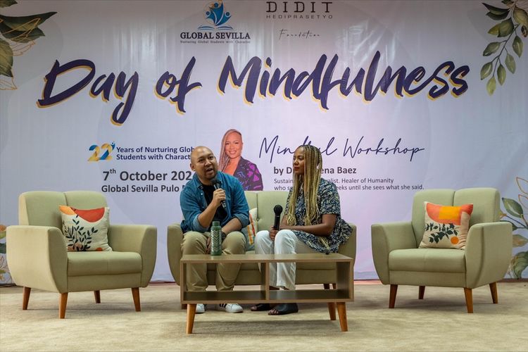 Didit Hediprasetyo dalam Workshop ?Day of Mindfulness? di Jakarta, Senin (7/10/2024). Acara ini diadakan untuk merayakan Hari Ulang Tahun (HUT) ke-22 Global Sevilla School.
