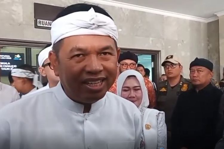 Hadiri Hari Jadi Cianjur, Dedi Mulyadi Beri Hadiah Paling Mahal...