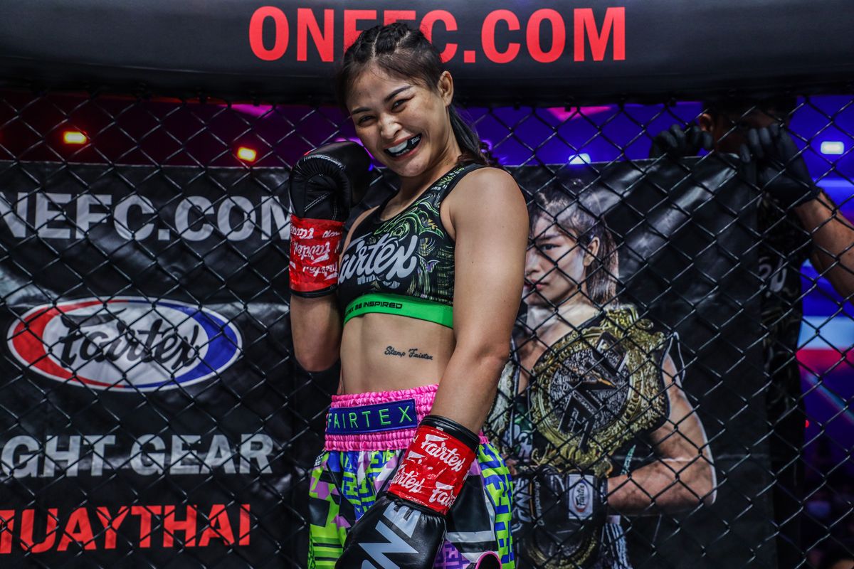 Penantang teratas divisi ONE Women's Atomweight MMA Stamp Fairtex.
