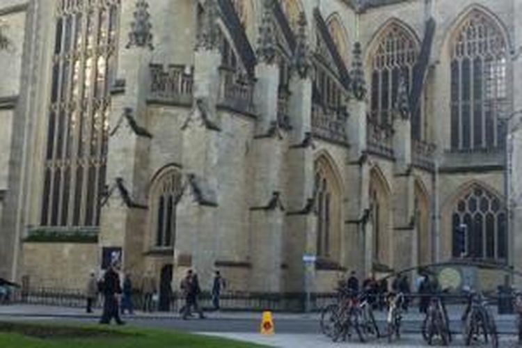 Katedral di Kota Bath, Inggris.