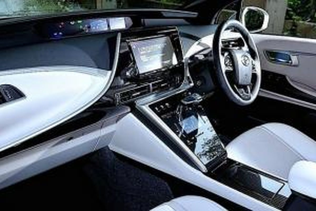 Kabin depan Toyota Mirai