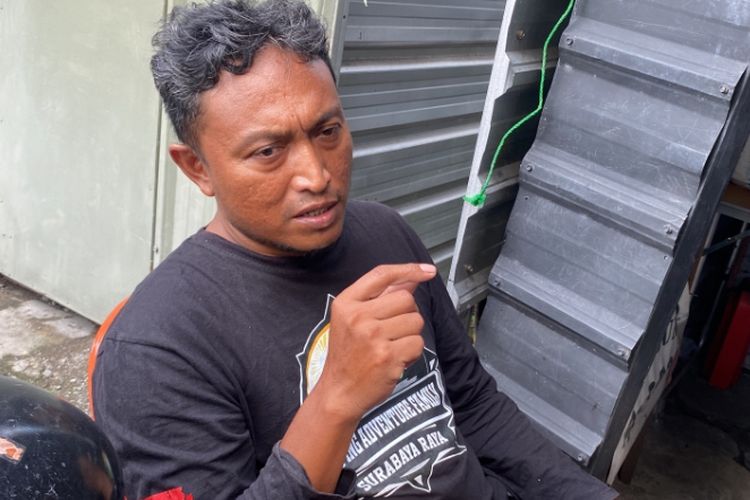 Ardi Sumarta, korban penipuan ngaku PNS Pemkot Surabaya, Kamis (6/2/2025).